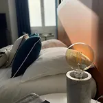 Le Shelter Apartment *
